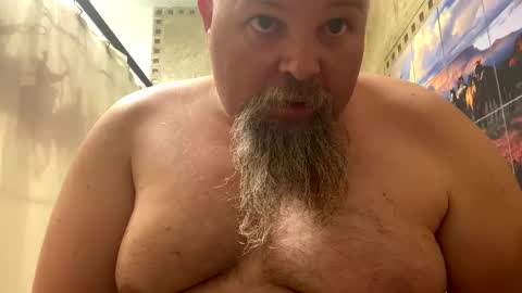 Snapshot of john40a chatting on 01-16-25, 01:37 John online show from 01-16-25, 01:37