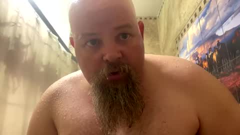 Snapshot of john40a chatting on 01-17-25, 02:18 John online show from 01-17-25, 02:18