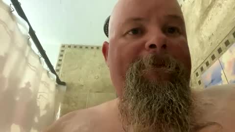 Snapshot of john40a chatting on 10-10-25, 02:21 John online show from 10-10-25, 02:21