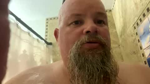 Snapshot of john40a chatting on 10-31-25, 02:45 John online show from 10-31-25, 02:45