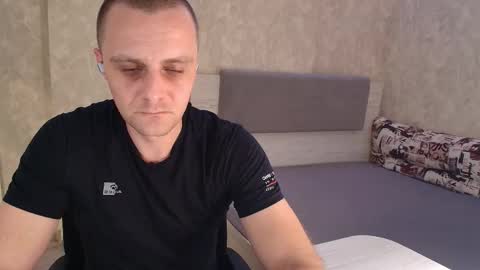 John online show from 03-25-26, 11:33