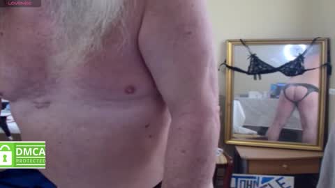 Snapshot of john_little_one chatting on 02-19-26, 01:18 JOHN online show from 02-19-26, 01:18