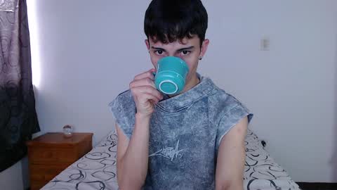 John Vichenso online show from 04-06-26, 09:49