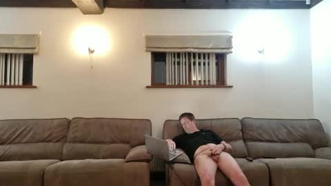 Snapshot of johnathan_stuart33 chatting on 06-01-26, 11:39 johnathan_stuart33 online show from 06-01-26, 11:39