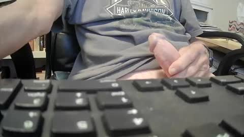 Snapshot of johngp777 chatting on 09-18-25, 12:51 johngp777 online show from 09-18-25, 12:51