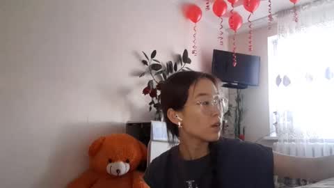 Molly online show from 11-27-25, 08:49