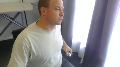 Snapshot of johnny61600 chatting on 04-05-26, 12:08 Lovenitwet69 online show from 04-05-26, 12:08