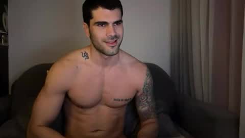 Snapshot of johnny__b0y chatting on 07-01-26, 01:40 Johnny b0y online show from 07-01-26, 01:40