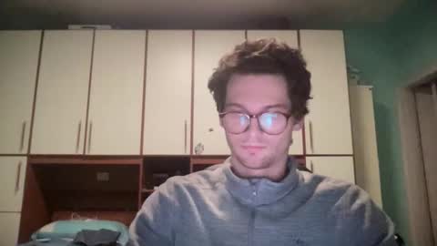 Johnny online show from 12-04-25, 10:40