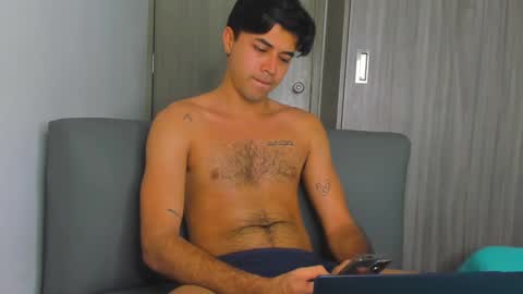 Snapshot of johnny_bravo777 chatting on 02-27-25, 05:02 johnny_bravo777 online show from 02-27-25, 05:02