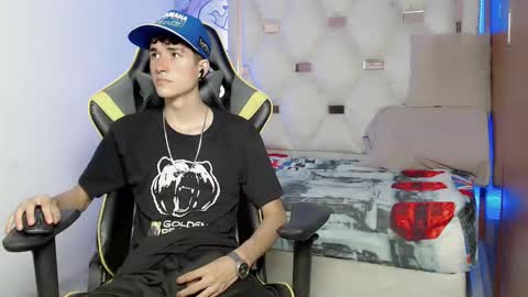 johnny_cagee online show from 09-11-25, 03:50