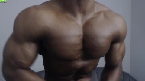 Snapshot of johnnydolce50 chatting on 01-09-25, 04:19 MASTER OF SUBS BETA SLAVES online show from 01-09-25, 04:19