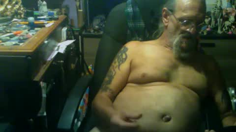 johnnyshung1 online show from 09-17-25, 05:03