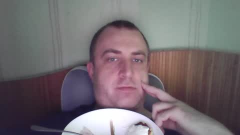 Snapshot of johnoreon chatting on 06-28-26, 06:19 johnoreon online show from 06-28-26, 06:19