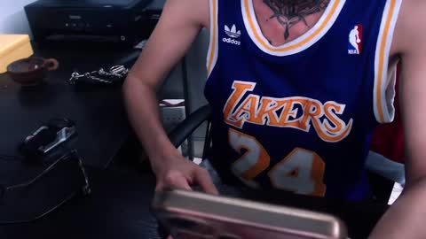 johnsonisaac94  online show from 02-05-25, 09:46