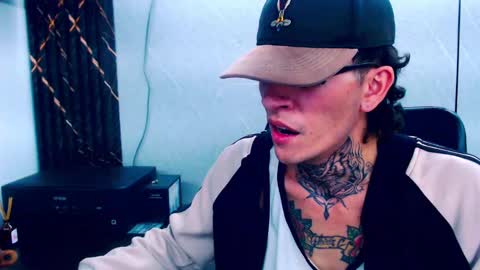 johnsonisaac94  online show from 02-24-25, 07:44