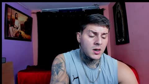 Snapshot of johny_multicum chatting on 11-27-25, 05:20 Johny online show from 11-27-25, 05:20