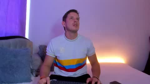 Snapshot of johnycooper08 chatting on 07-19-26, 01:26 johnycooper08 online show from 07-19-26, 01:26