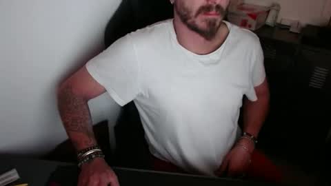 Snapshot of jojo2aix chatting on 09-29-25, 12:05 for your pleasure online show from 09-29-25, 12:05