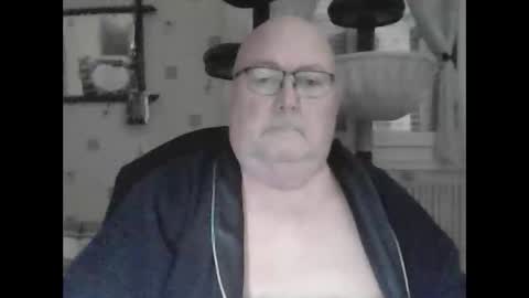 jojo60000529566 online show from 12-04-24, 11:24