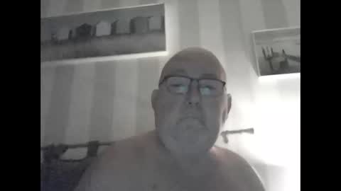 jojo60000529566 online show from 12-18-24, 06:21