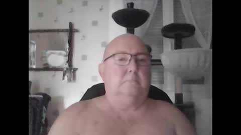 jojo60000529566 online show from 01-07-25, 09:29