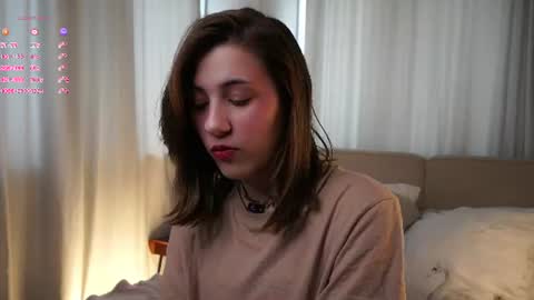 Snapshot of jojojoannaa chatting on 06-26-26, 03:44 Aurora online show from 06-26-26, 03:44