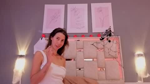 jolie_lov online show from 10-01-25, 01:06