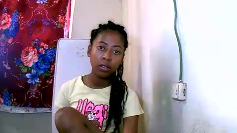 Snapshot of joliekah27 chatting on 01-25-25, 06:45 joliekah27 online show from 01-25-25, 06:45