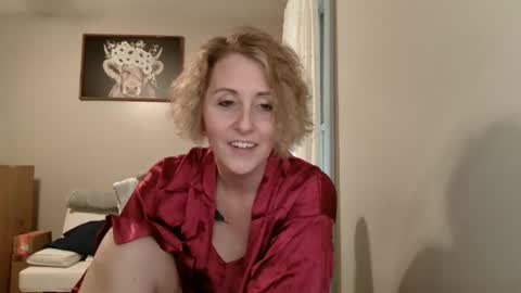 Snapshot of joliexx41 chatting on 12-11-24, 07:25 Jolie online show from 12-11-24, 07:25