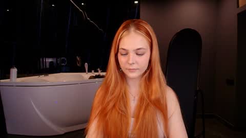 Polly  online show from 01-19-25, 04:12