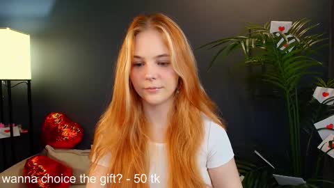 Polly  online show from 02-17-25, 08:41