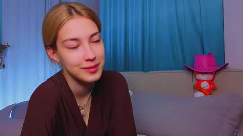 Viola online show from 11-08-25, 11:10