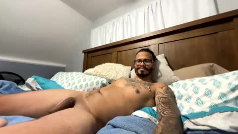 Snapshot of jomorales2024 chatting on 11-08-25, 02:56 JMorales online show from 11-08-25, 02:56