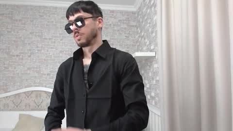 JonahShaw online show from 10-25-25, 04:31