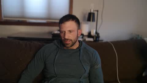 Snapshot of jonariesxxx chatting on 02-11-26, 10:15 Jon Aries online show from 02-11-26, 10:15