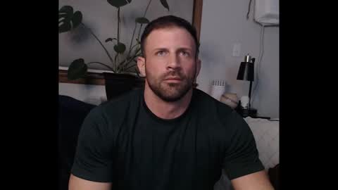 Snapshot of jonariesxxx chatting on 02-22-26, 04:13 Jon Aries online show from 02-22-26, 04:13