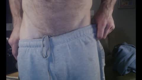 Snapshot of jonariesxxx chatting on 05-16-26, 05:15 Jon Aries online show from 05-16-26, 05:15