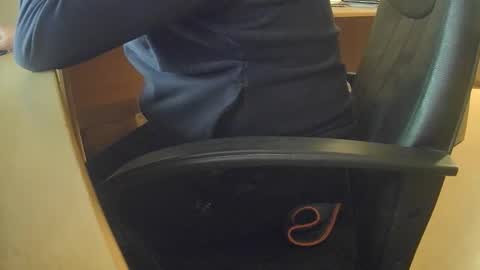 Snapshot of jones75_hd chatting on 02-14-26, 12:07 Adi online show from 02-14-26, 12:07