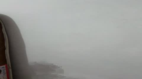 Snapshot of jonlis01 chatting on 12-22-25, 02:41 jonlis01 online show from 12-22-25, 02:41