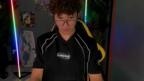 Snapshot of jonny_dark chatting on 12-18-25, 04:24 Jonny online show from 12-18-25, 04:24
