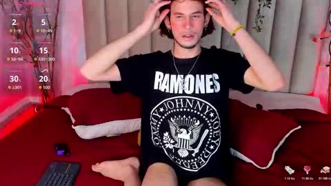 Snapshot of jonny_gilbert chatting on 02-02-26, 01:32 jonny_gilbert online show from 02-02-26, 01:32