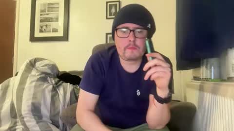 Snapshot of jonnybeeswax7376964133 chatting on 12-04-25, 08:39 jonnybeeswax7376964133 online show from 12-04-25, 08:39