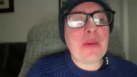 Snapshot of jonnybeeswax7376964133 chatting on 03-04-26, 04:40 jonnybeeswax7376964133 online show from 03-04-26, 04:40