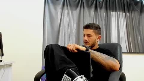 Snapshot of jonnyporn1 chatting on 01-08-25, 07:34 jonnyporn1 online show from 01-08-25, 07:34