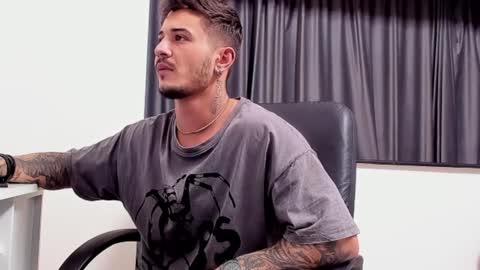 Snapshot of jonnyporn1 chatting on 01-24-25, 09:26 jonnyporn1 online show from 01-24-25, 09:26