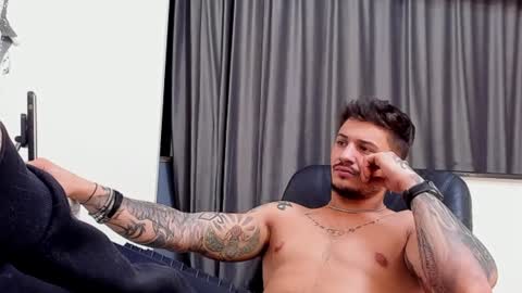 Snapshot of jonnyporn1 chatting on 01-27-25, 04:52 jonnyporn1 online show from 01-27-25, 04:52