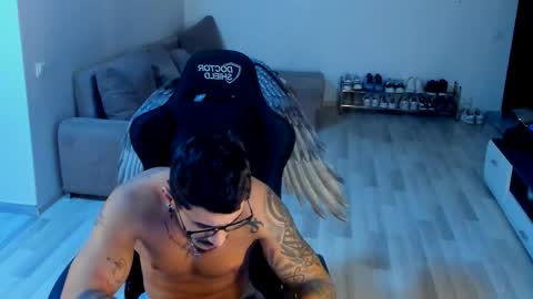 Snapshot of jonnyporn1 chatting on 10-03-25, 07:33 jonnyporn1 online show from 10-03-25, 07:33