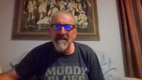 Snapshot of jony_five chatting on 06-26-26, 12:37 Jon online show from 06-26-26, 12:37