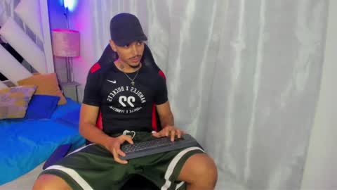 Snapshot of jordan_love7 chatting on 04-28-26, 12:43 jordan online show from 04-28-26, 12:43